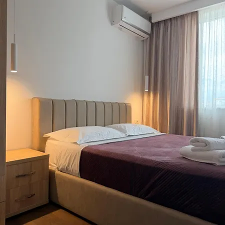 Appartement Feel At Group Tirana